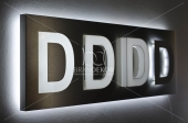 Leuchtkästen aus Dibond (rechteckig, kubisch, rund, mit aufgeklebten Buchstaben aus 10mm Acrylglas, 3D, mit indirekter LED-Beleuchtung)