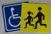 Informations- und Warnschilder