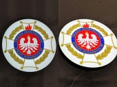 Plexi-Leuchtkästen mit leuchtender Front und Seiten (rund, rechteckig, gewölbt, mit 3D-Buchstaben, Halo-Effekt)